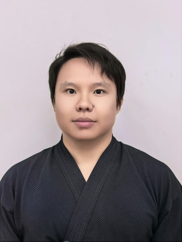 刘立